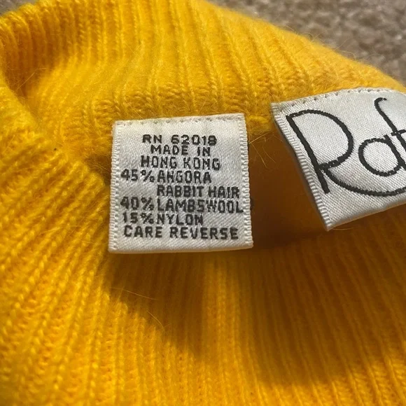 Angora Sweater - Picture 4 of 4